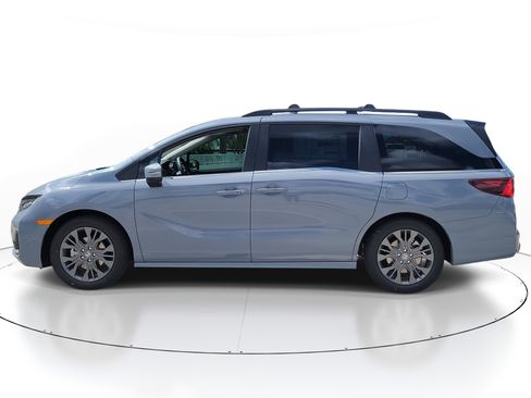 New 2026 Honda Odyssey Touring image 6