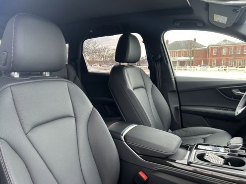 Used 2025 Audi Q7 3.0T Premium Plus w/ Premium Plus Package image 30