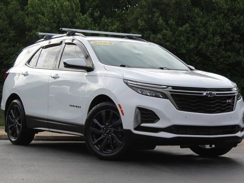 Used 2023 Chevrolet Equinox RS FWD image 1