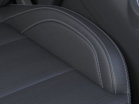 Used 2026 Ford Mustang Convertible RWD image 16