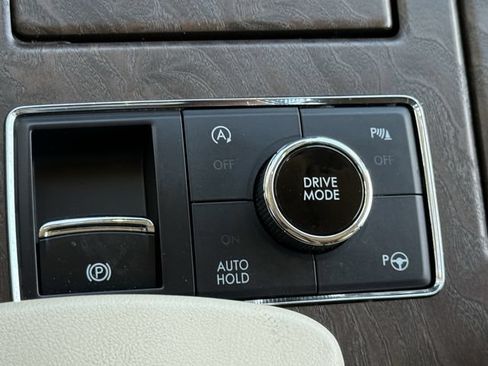 Used 2020 Lincoln Navigator Reserve w/ Luxury Package AWD/4WD image 21