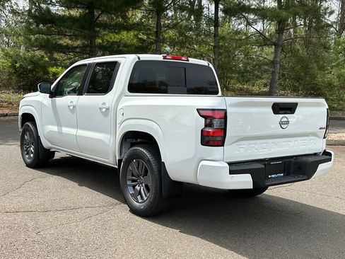 New 2026 Nissan Frontier SV AWD/4WD image 4