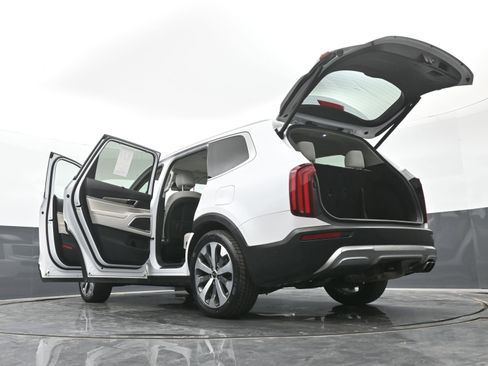 Used 2020 Kia Telluride EX w/ EX Premium Package AWD/4WD image 52