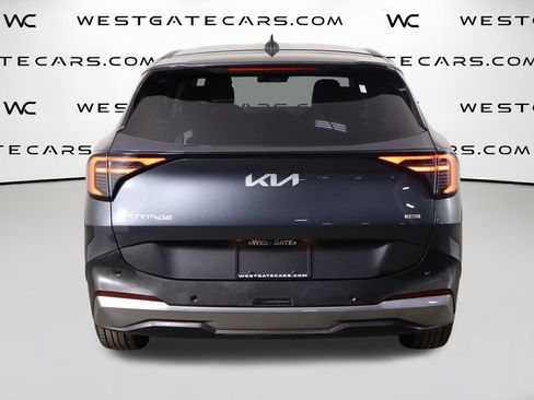 Used 2026 Kia Sportage LX FWD image 4