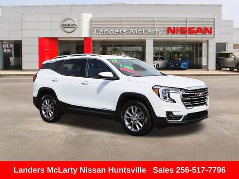 Used 2024 GMC Terrain SLT AWD/4WD image 1