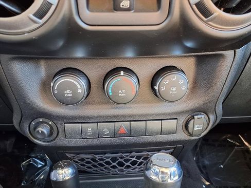 Used 2017 Jeep Wrangler Unlimited Sport w/ Quick Order Package 24S image 16