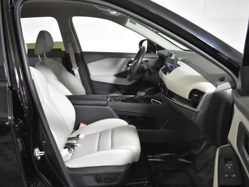 Certified 2025 Nissan Rogue SL AWD/4WD image 37