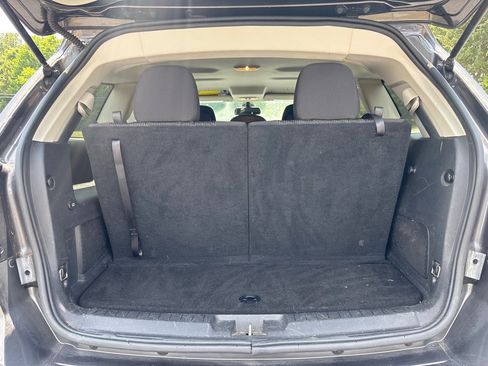 Used 2018 Dodge Journey SE w/ Connectivity Group FWD image 12