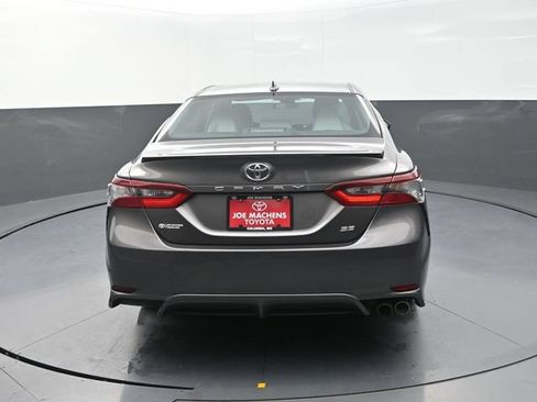 Used 2024 Toyota Camry SE FWD image 7