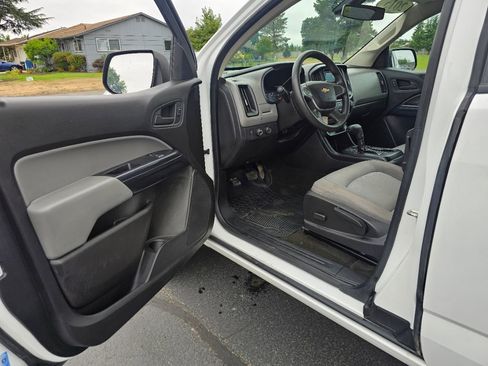 Used 2015 Chevrolet Colorado W/T w/ WT Convenience Package image 22