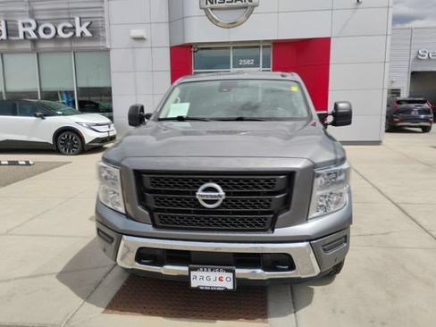 Used 2021 Nissan Titan SV w/ SV Convenience Package AWD/4WD image 2