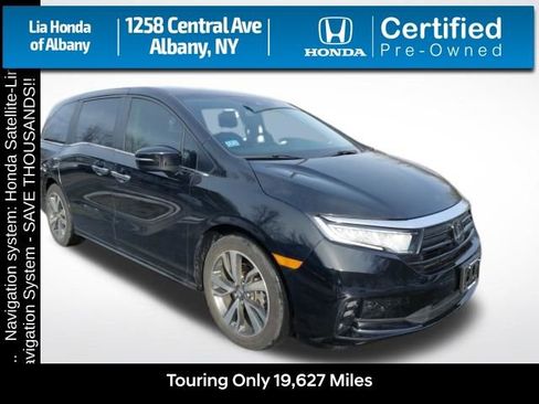 Certified 2024 Honda Odyssey Touring image 1