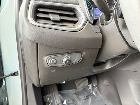 Used 2022 Chevrolet Equinox LT FWD image 20