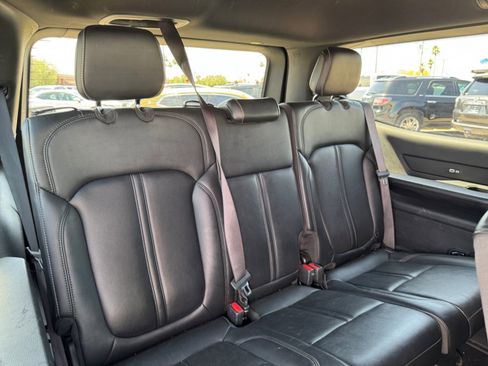 Used 2022 Jeep Wagoneer Series II RWD image 24