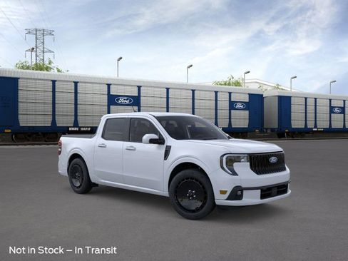 New 2026 Ford Maverick Lobo image 7