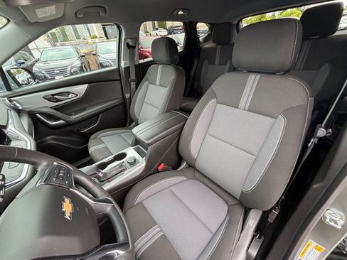 Used 2025 Chevrolet Blazer LT image 38