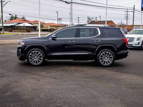 Used 2022 GMC Acadia Denali w/ GMC Pro Grade Package image 4