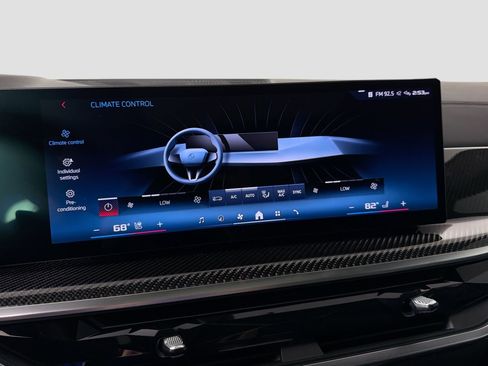 Used 2026 BMW X7 M60i image 16