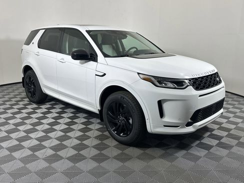 Used 2025 Land Rover Discovery Sport S AWD/4WD image 6