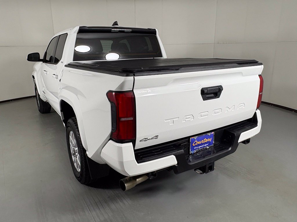 Used 2024 Toyota Tacoma SR5 AWD/4WD image 6