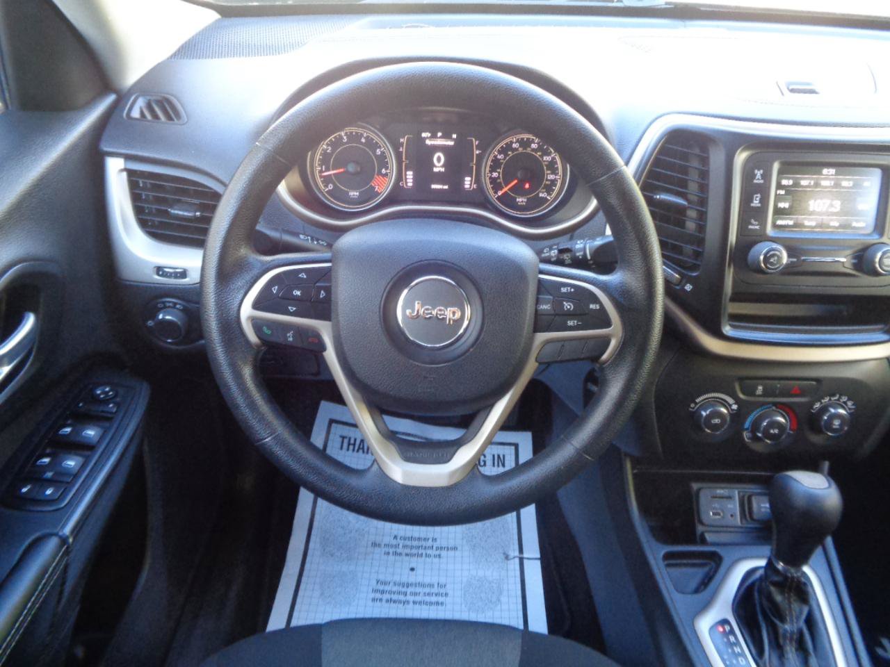 Used 2015 Jeep Cherokee Sport FWD image 29