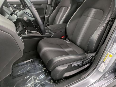 Used 2023 Honda Civic Sport image 9