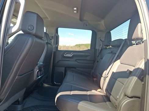 Certified 2024 Chevrolet Silverado 1500 LTZ AWD/4WD image 7