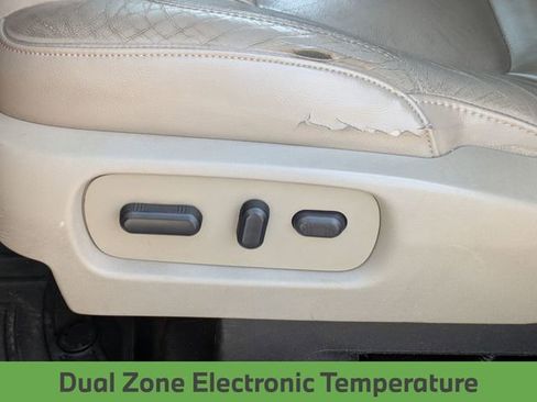 Used 2013 Ford Explorer XLT image 15