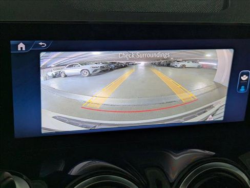 Used 2026 Mercedes-Benz GLB 250 image 16