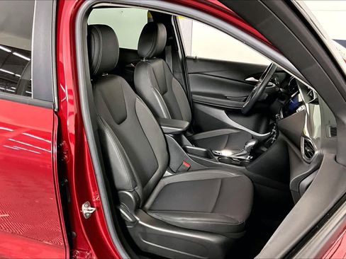 Certified 2023 Buick Encore GX Select image 8