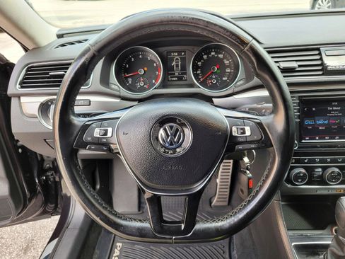 Used 2018 Volkswagen Passat 2.0T S image 19