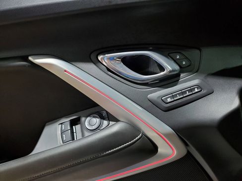 Used 2016 Chevrolet Camaro LT RWD image 35