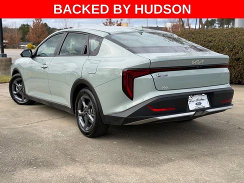 Used 2025 Kia K4 image 3