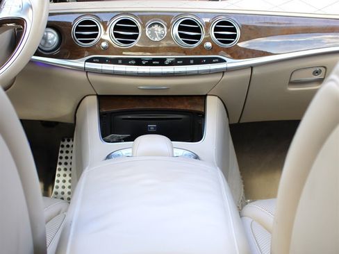 Used 2014 Mercedes-Benz S 550 Sedan image 12
