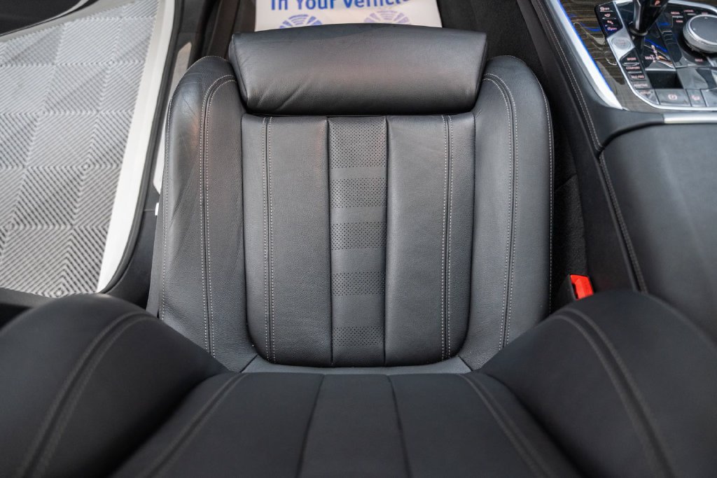 Used 2020 BMW X7 xDrive40i w/ Cold Weather Package AWD/4WD image 37