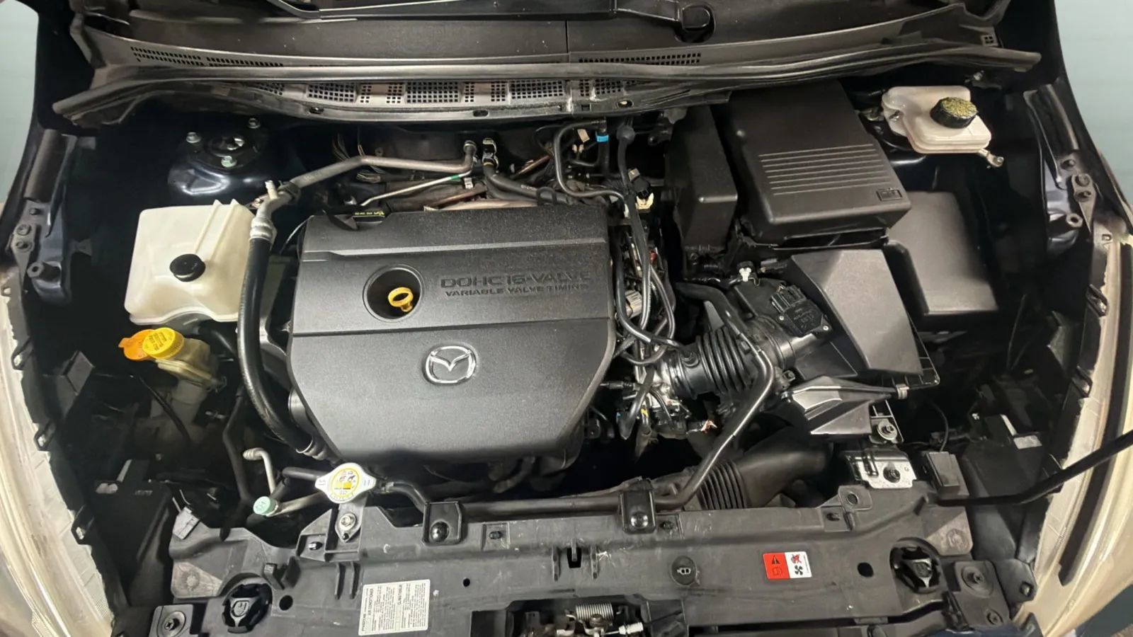 Used 2014 MAZDA MAZDA5 Sport FWD image 21