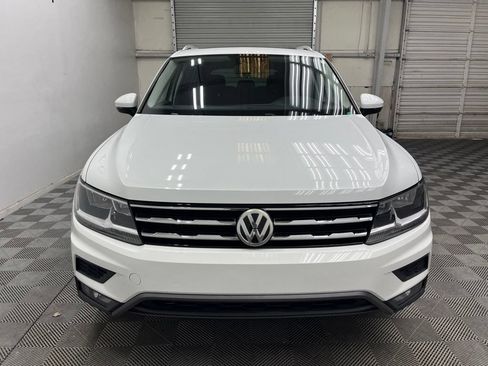 Used 2018 Volkswagen Tiguan SEL FWD image 9
