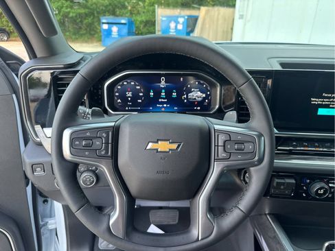 New 2026 Chevrolet Silverado 1500 LTZ w/ Technology Package AWD/4WD image 32