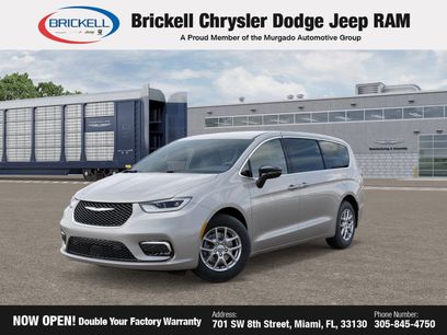 New 2026 Chrysler Pacifica Select