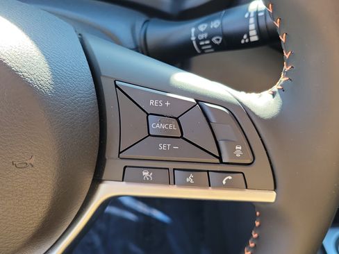 Certified 2025 Nissan Sentra SR image 26