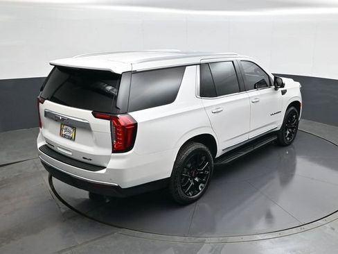 Used 2022 GMC Yukon SLT w/ SLT Luxury Package image 18
