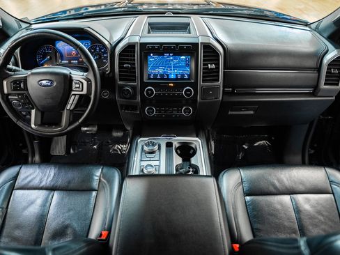 Used 2019 Ford Expedition Max XLT w/ Equipment Group 202A image 29