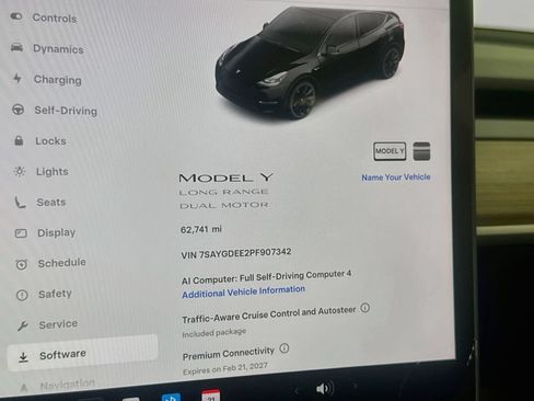 Used 2023 Tesla Model Y Long Range AWD/4WD image 12