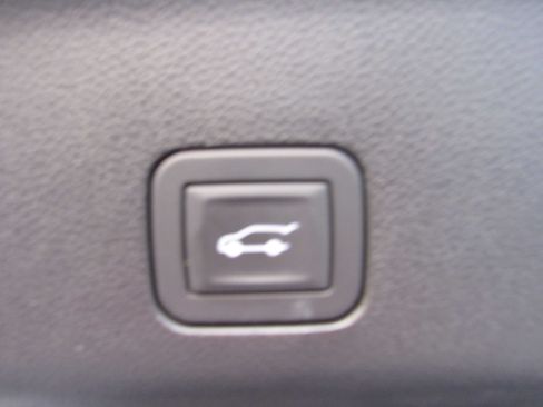 Used 2025 Cadillac Escalade ESV Sport w/ Touring Package AWD/4WD image 25