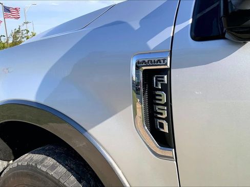 Used 2017 Ford F350 Lariat w/ Lariat Ultimate Package AWD/4WD image 4