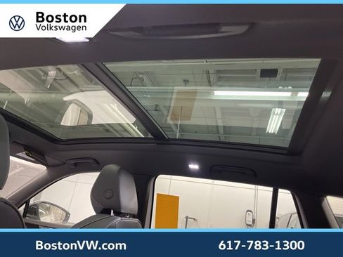 New 2026 Volkswagen Tiguan SE R-Line image 26