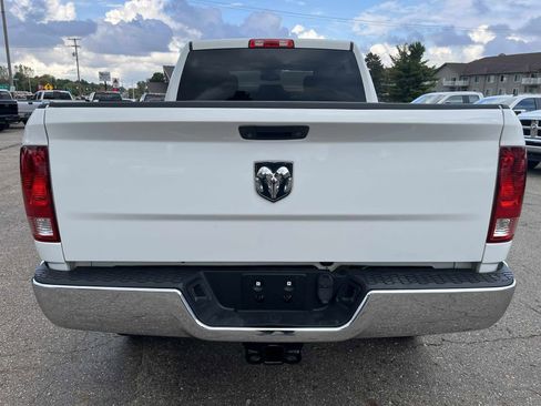 Used 2018 RAM 2500 SLT image 7
