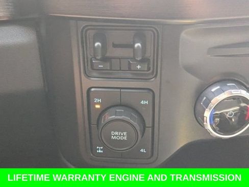 Used 2023 Ford F250 Lariat w/ Lariat Ultimate Package AWD/4WD image 28