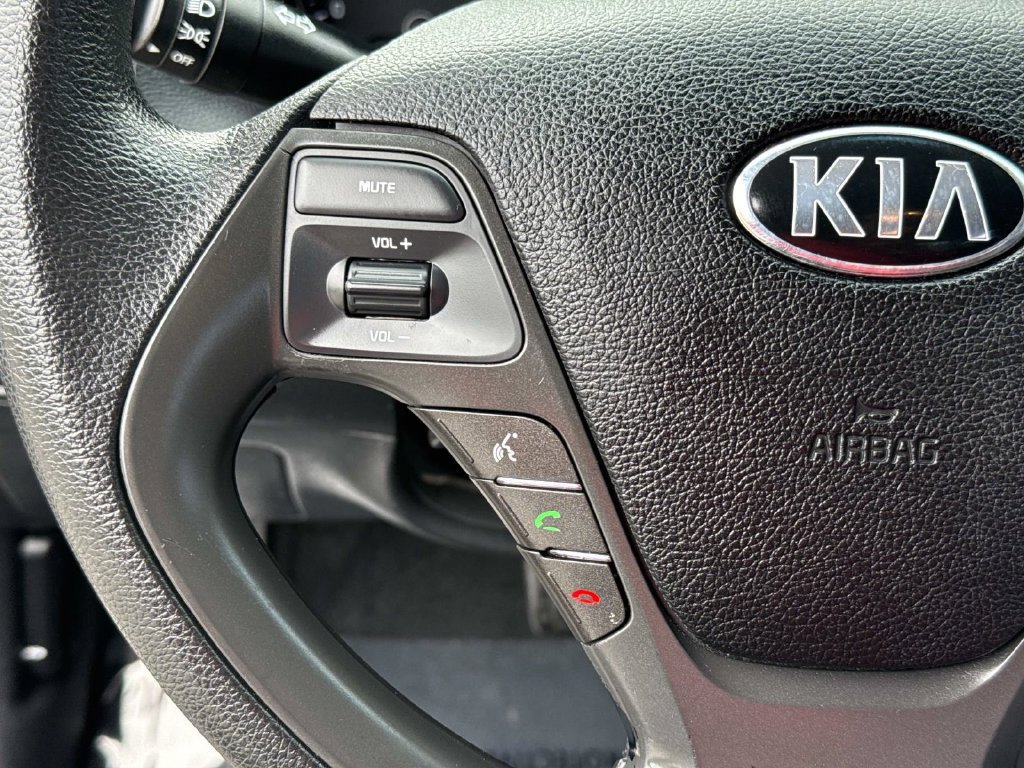 Used 2017 Kia Forte LX FWD image 36