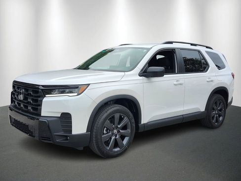 New 2026 Honda Pilot Sport image 3
